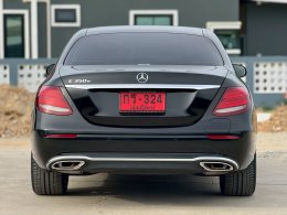 MERCEDES BENZ E350e Exclusive Plug-in Hybrid ปี2017 ราคา899,000บาท 