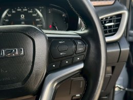 ISUZU D-MAX CAB4 VCROSS 3.0ZP MT 4WD(Euro5) ปี2024 ราคา899,000บาท