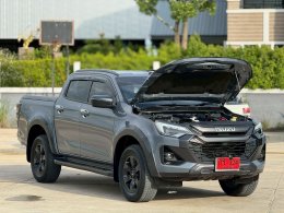 ISUZU D-MAX CAB4 VCROSS 3.0ZP MT 4WD(Euro5) ปี2024 ราคา899,000บาท
