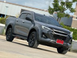 ISUZU D-MAX CAB4 VCROSS 3.0ZP MT 4WD(Euro5) ปี2024 ราคา899,000บาท