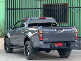 ISUZU D-MAX CAB4 VCROSS 3.0ZP MT 4WD(Euro5) ปี2024 ราคา899,000บาท