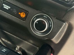 ISUZU D-MAX CAB4 VCROSS 3.0ZP MT 4WD(Euro5) ปี2024 ราคา899,000บาท