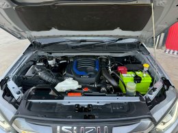 ISUZU D-MAX CAB 4 1.9 HI-LANDER Z MT(AB/ABS) ปี2022 ราคา649,000บาท