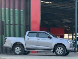 ISUZU D-MAX CAB 4 1.9 HI-LANDER Z MT(AB/ABS) ปี2022 ราคา649,000บาท