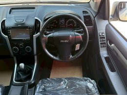 /D-MAX CAB 4 HILANDER2.5 Z DDI (ABS) MTปี2014/ ราคา 359,000 บาท