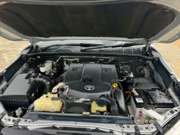 TOYOTA HILUX REVO DUAL CAB 2.4 PRERUNNER G AT ปี2017 ราคา549,000บาท