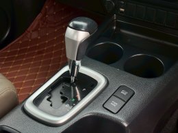 TOYOTA HILUX REVO DUAL CAB 2.4 PRERUNNER G AT ปี2017 ราคา549,000บาท