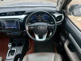 TOYOTA HILUX REVO DUAL CAB 2.4 PRERUNNER G AT ปี2017 ราคา549,000บาท