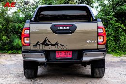 TOYOTA HILUX REVO DUAL CAB 2.8  ROCCO 4WD AT ปี2021 ราคา989,000บาท