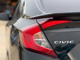 HONDA CIVIC 1.8 E IVTEC (AB/ABS) ATปี2017 ราคา 569,000 บาท