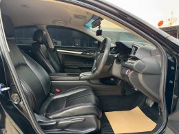 HONDA CIVIC 1.8 E IVTEC (AB/ABS) ATปี2017 ราคา 569,000 บาท