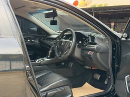 HONDA CIVIC 1.8 E IVTEC (AB/ABS) ATปี2017 ราคา 569,000 บาท