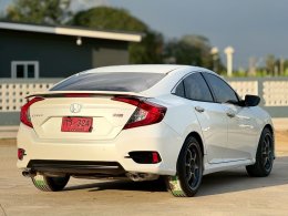HONDA CIVIC FC 1.5 RS  ปี2017 ราคา699,000บาท
