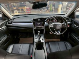 HONDA CIVIC FC 1.5 RS  ปี2017 ราคา699,000บาท