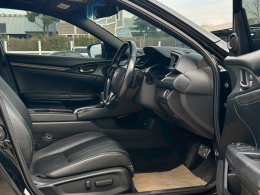 HONDA CIVIC FK 1.5 TURBO CVT HATCH ปี2017 ราคา729,000บาท