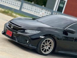 HONDA CIVIC FK 1.5 TURBO CVT HATCH ปี2017 ราคา729,000บาท