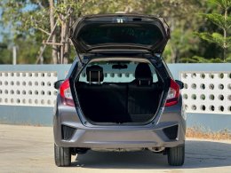 HONDA JAZZ 1.5 AT ปี2016 ราคา359,000บาท