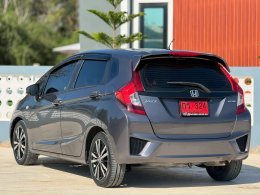 HONDA JAZZ 1.5 AT ปี2016 ราคา359,000บาท