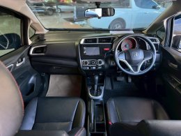 HONDA JAZZ 1.5 AT ปี2016 ราคา359,000บาท