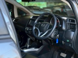 HONDA JAZZ 1.5 AT ปี2016 ราคา359,000บาท