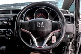 HONDA JAZZ 1.5 S I-VTEC (AB/ABS)ATปี2018 ราคา429,000บาท มือสอง