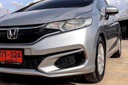 HONDA JAZZ 1.5 S I-VTEC (AB/ABS)ATปี2018 ราคา429,000บาท มือสอง