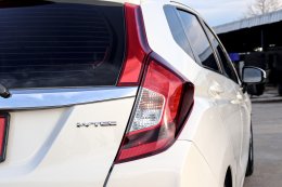 HONDA JAZZ 1.5 V I-VTEC CVT HATCH ปี2014 ราคา399,000บาท มือสอง
