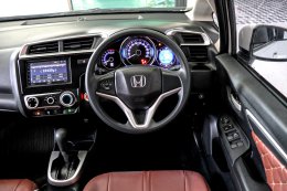 HONDA JAZZ 1.5 V I-VTEC CVT HATCH ปี2019 ราคา579,000บาท