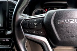 ISUZU D-MAX CAB4 3.0 VCROSS M 4WD AT ปี2019 ราคา 799,000 บาท มือสอง