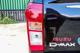 ISUZU D-MAX 1.9 HI LANDER X-SERIES DDI ปี2017 ราคา499,000บาท