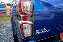 ISUZU D-MAX CAB4 1.9 HI-LANDER M ATปี2020 ราคา 729000บาท