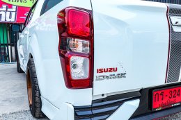 ISUZU D-MAX CAB4 (NEW)1.9 X-SERIES LMT ปี2021 ราคา789,000บาท
