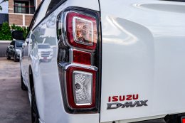 ISUZU D-MAX CAB4(NEW)1.9 X-SERIES L MT ปี2021 ราคา779,000บาท