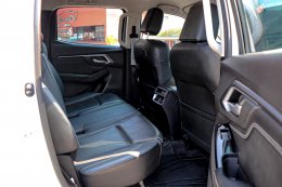 ISUZU D-MAX CAB4 NEW HI-LANDER1.9 Z AT ปี2020 ราคา859,000บาท
