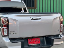 ISUZU D-MAX CAB 4 1.9  HI-LANDER Z AT ปี2020 ราคา659,000บาท