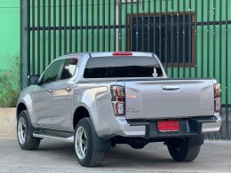 ISUZU D-MAX CAB 4 1.9  HI-LANDER Z AT ปี2020 ราคา659,000บาท