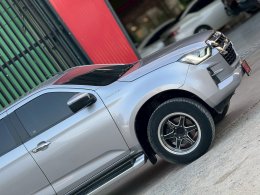ISUZU D-MAX CAB 4 1.9  HI-LANDER Z AT ปี2020 ราคา659,000บาท