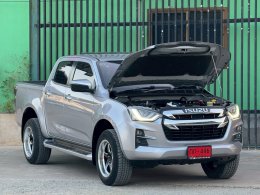 ISUZU D-MAX CAB 4 1.9  HI-LANDER Z AT ปี2020 ราคา659,000บาท