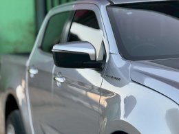 ISUZU D-MAX CAB 4 1.9  HI-LANDER Z AT ปี2020 ราคา659,000บาท