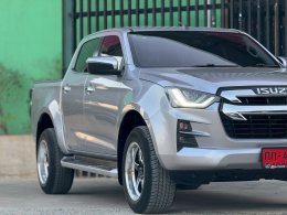 ISUZU D-MAX CAB 4 1.9  HI-LANDER Z AT ปี2020 ราคา659,000บาท
