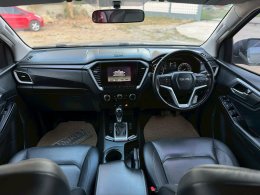 ISUZU D-MAX CAB 4 1.9  HI-LANDER Z AT ปี2020 ราคา659,000บาท