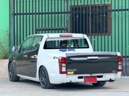 ISUZU D-MAX CAB 4 1.9 S MT ปี2018 ราคา399,000บาท