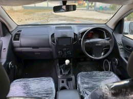 ISUZU D-MAX CAB 4 1.9 S MT ปี2018 ราคา399,000บาท