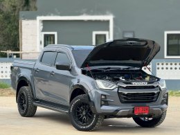 ISUZU D-MAX CAB 4 3.0 VCROSS M 4WD ATปี2023/ ราคา 899,000 บาท