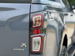 ISUZU D-MAX CAB 4 3.0 VCROSS M 4WD ATปี2023/ ราคา 899,000 บาท