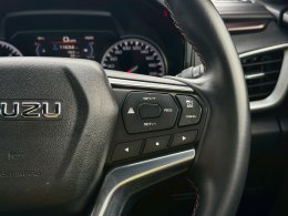 ISUZU D-MAX CAB 4 3.0 VCROSS M 4WD ATปี2023/ ราคา 899,000 บาท