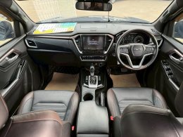 ISUZU D-MAX CAB 4 3.0 VCROSS M 4WD ATปี2023/ ราคา 899,000 บาท