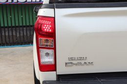 ISUZU D-MAX CAB 4 HI-LANDER 1.9 Ddi (Z) DVD AB/ABS ปี2017 ราคา 699,000 บาท