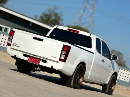 ISUZU D-MAX SPACECAB 1.9 S MT (AB) ปี2019 ราคา339,000บาท