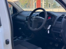 ISUZU D-MAX SPACECAB 1.9 S MT (AB) ปี2019 ราคา339,000บาท